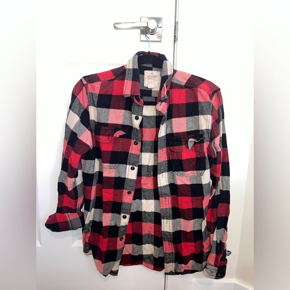 American Eagle Red and Black Flannel Button-Up Shirt, size small 🦅 - Picture 6 of 6